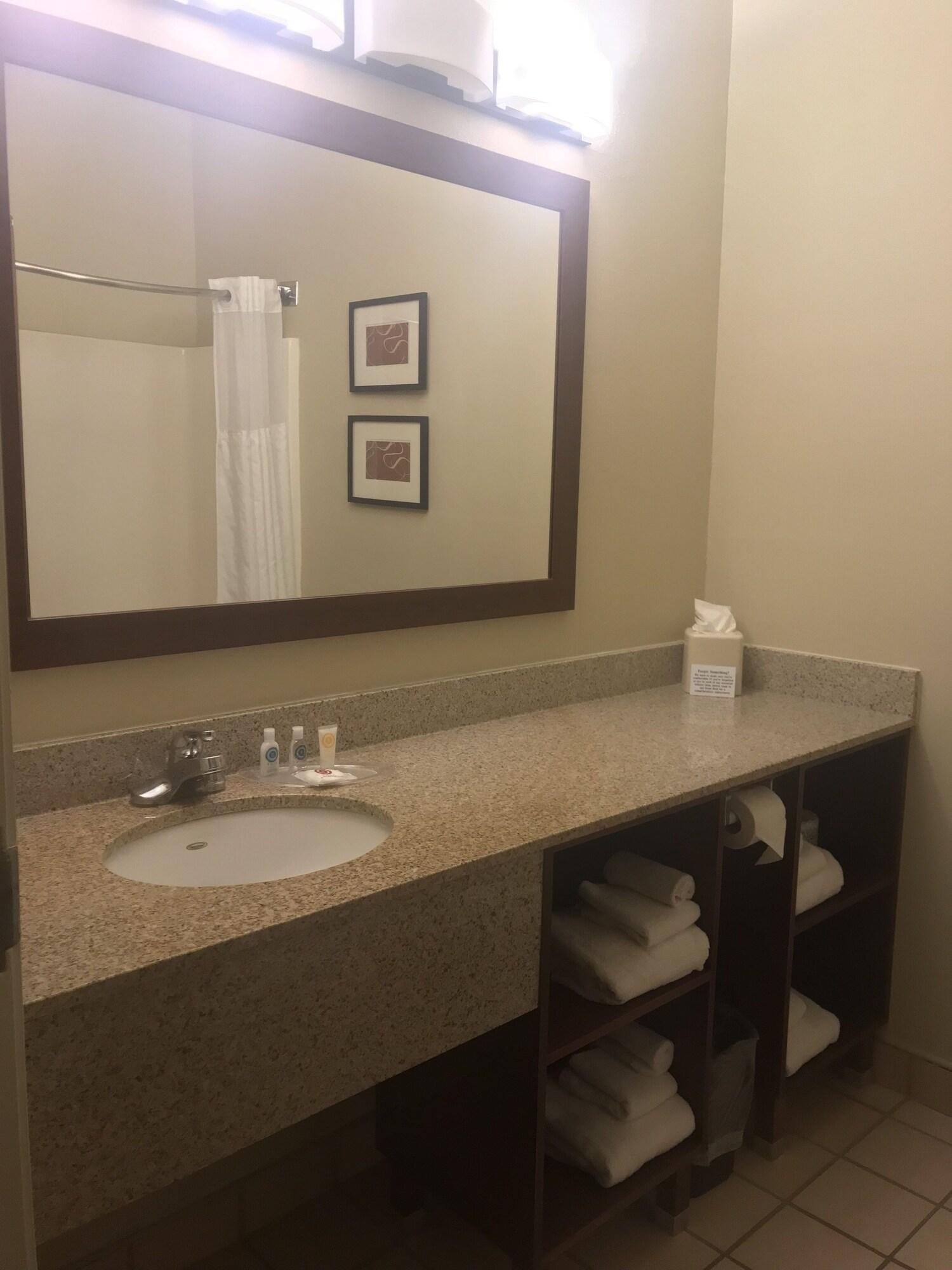 Spark By Hilton Indianapolis Northeast Fishers Εξωτερικό φωτογραφία